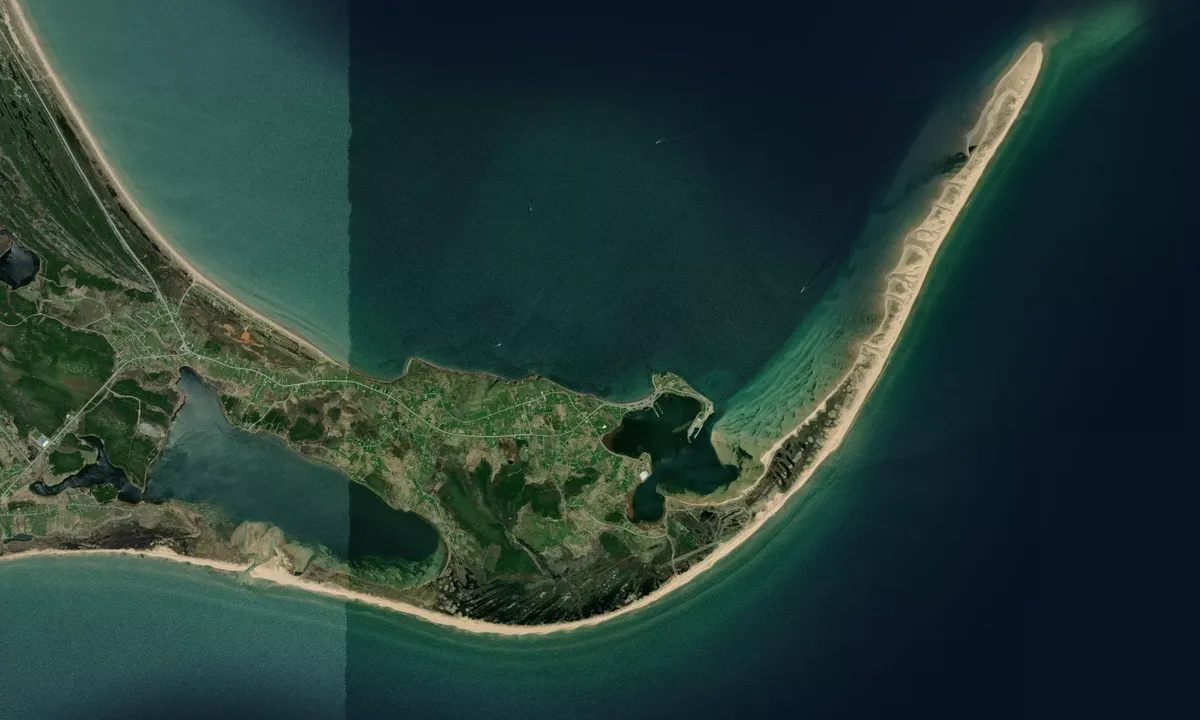 Flyfoto av A l'abri des Demoiselles