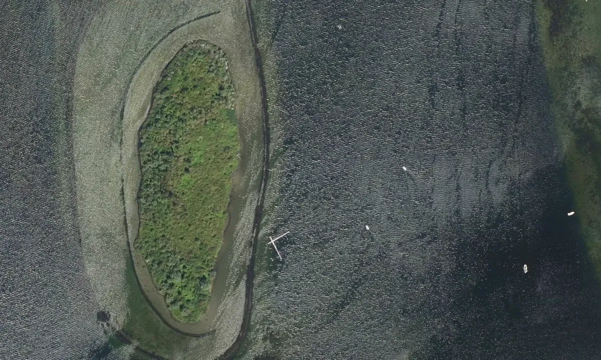 Flyfoto av Aardbeieneiland