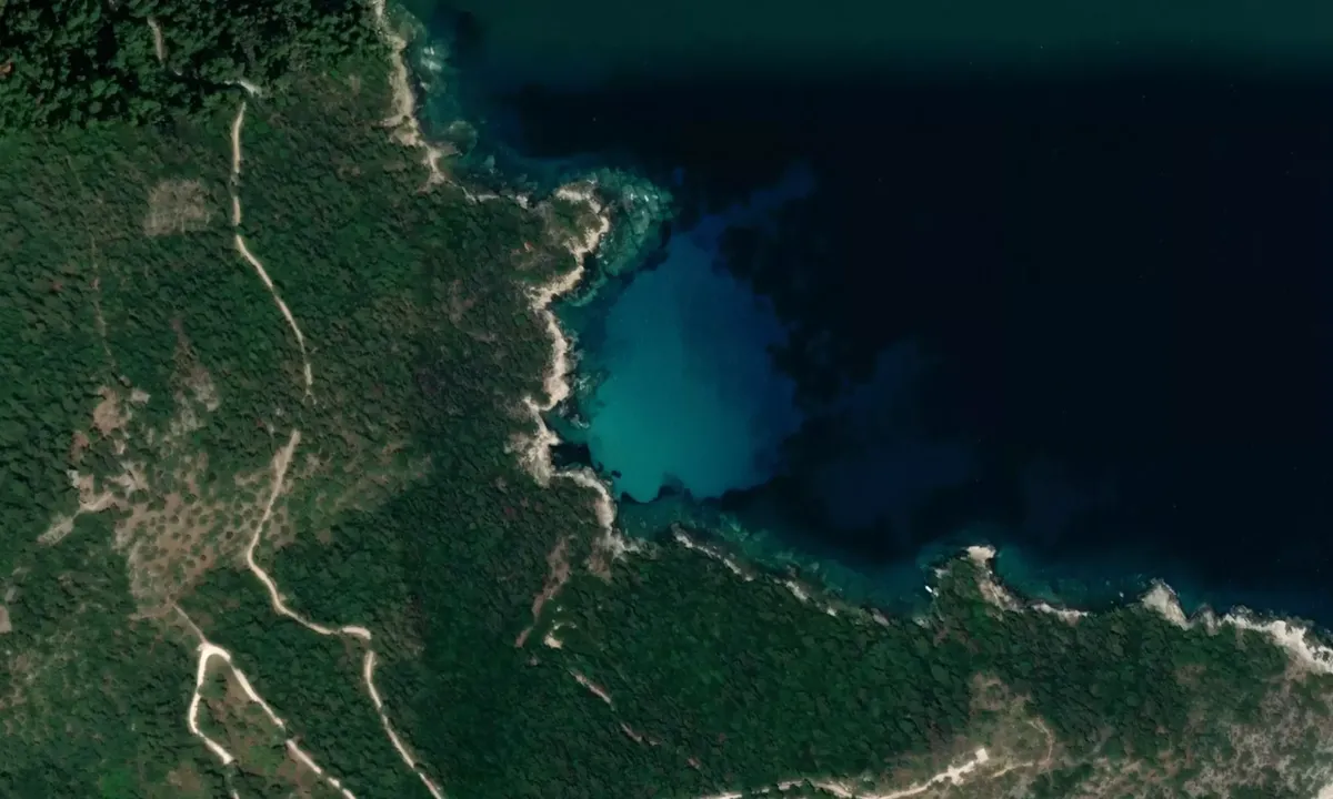 Flyfoto av Acropolis Bay