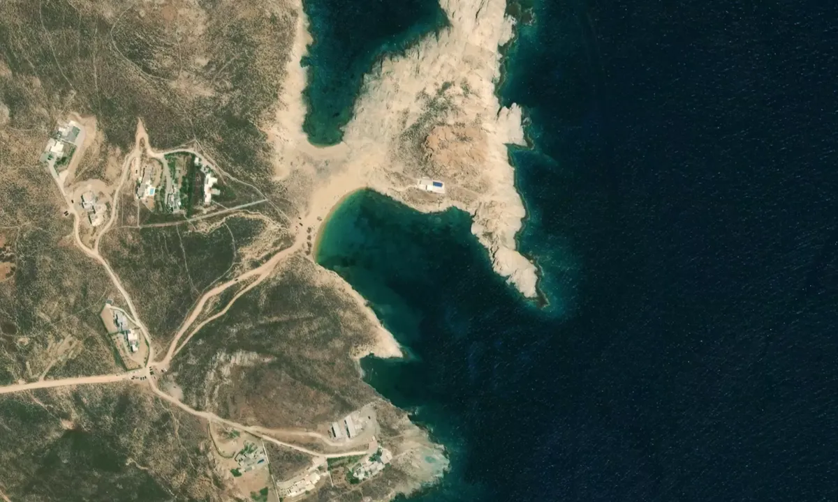 Flyfoto av Agios Sostis 1