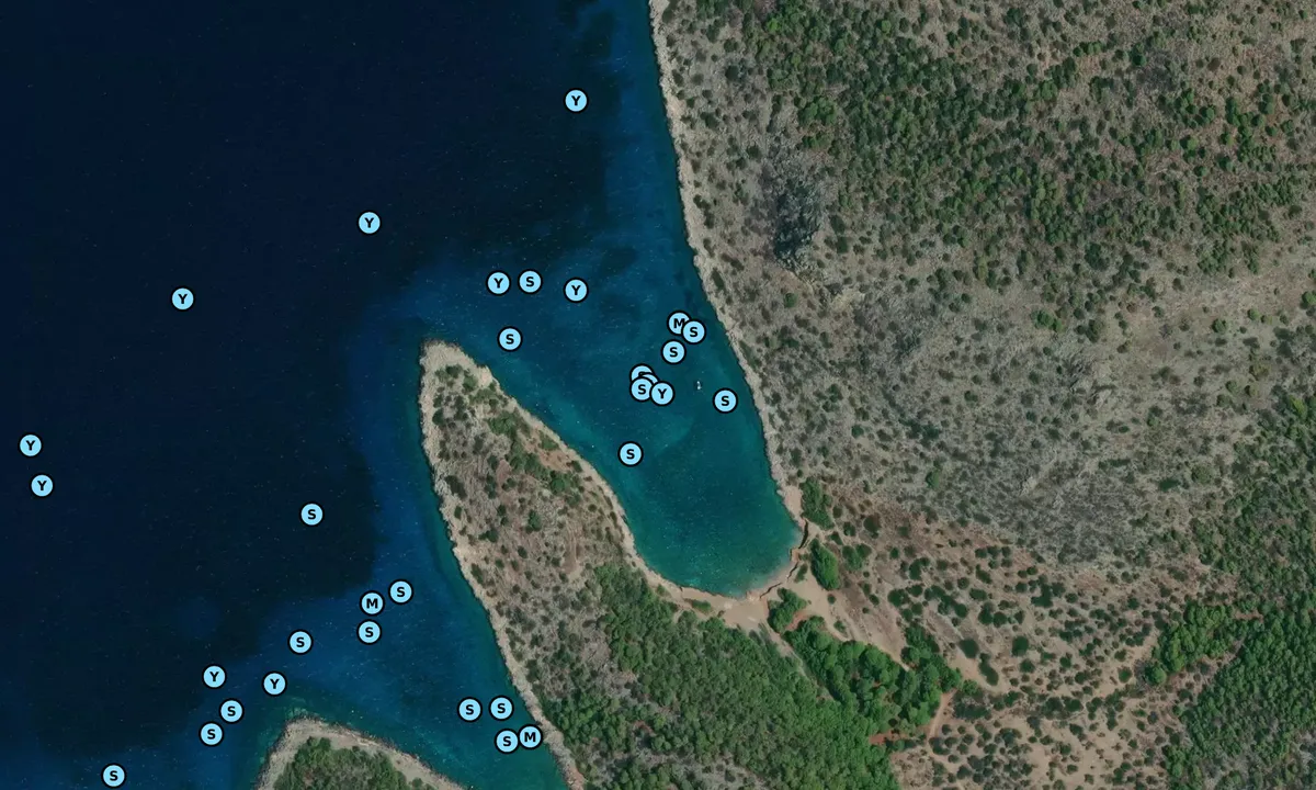Satelite image of Agistri West