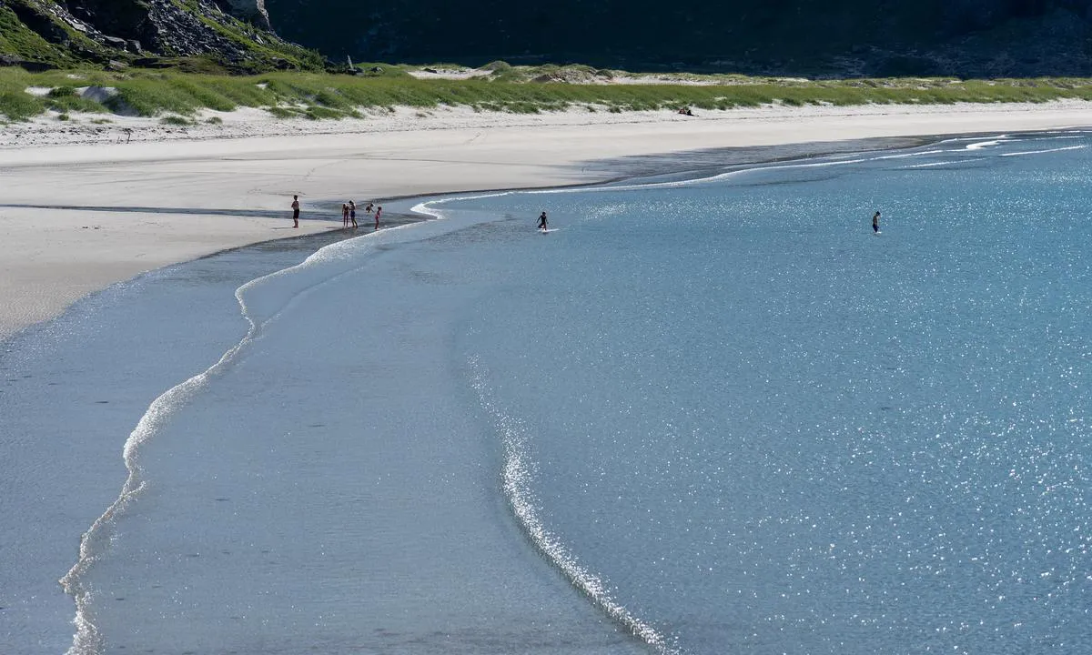 Akkarfjorden: Storsanna ligger ca 5km mot nord for Akkarfjord.