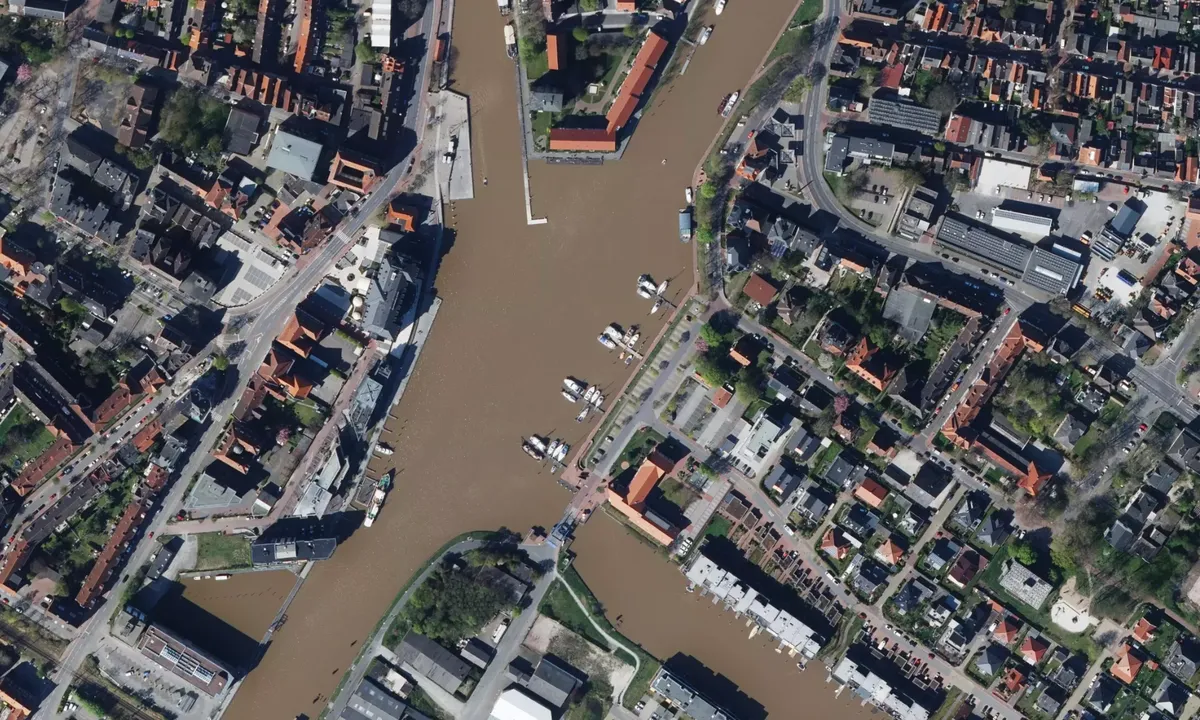 Flyfoto av Alter Binnenhafen Emden