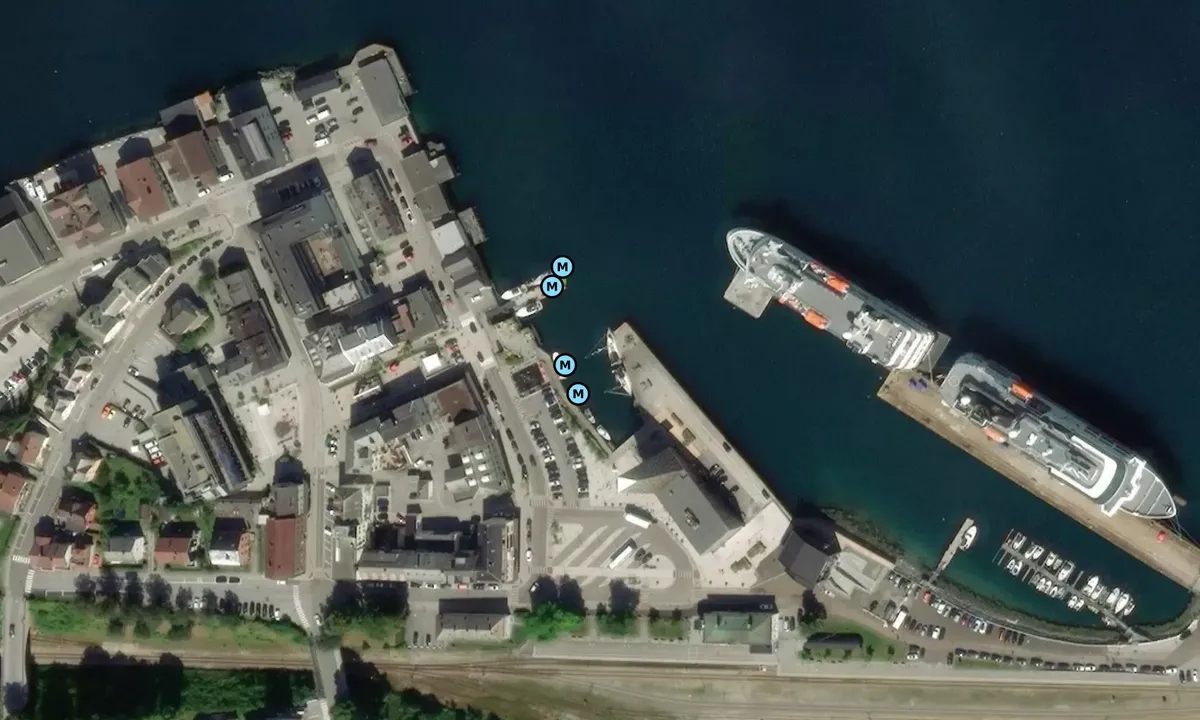 Satelite image of Åndalsnes Gjestehavn