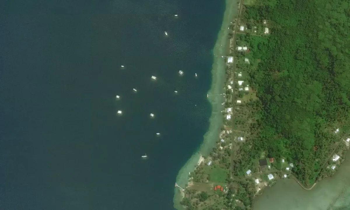 Flyfoto av Apu Bay East