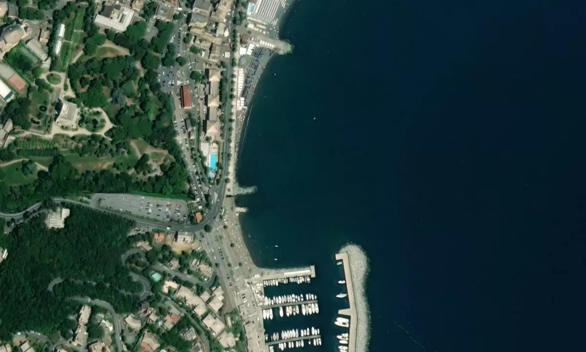 Flyfoto av Arenzano Anchorage