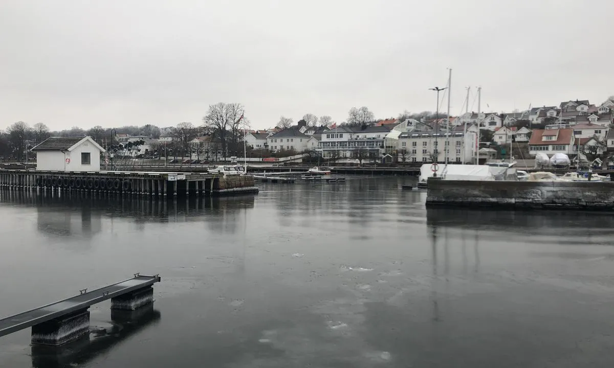 På vei inn i havna i Åsgårdstrand