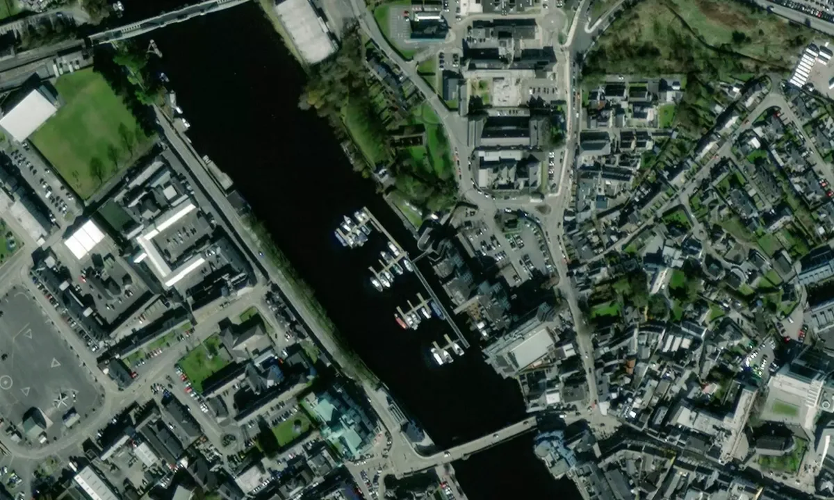 Flyfoto av Athlone Marina