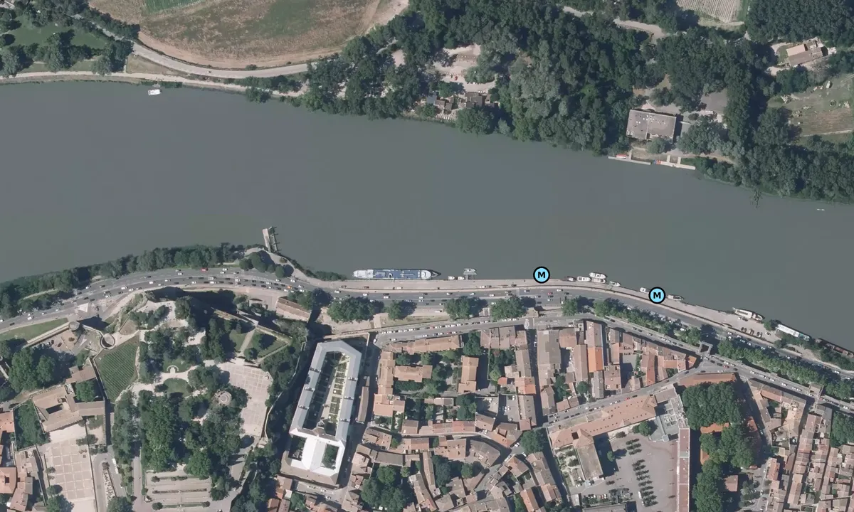 Satelite image of Avignon on the quai