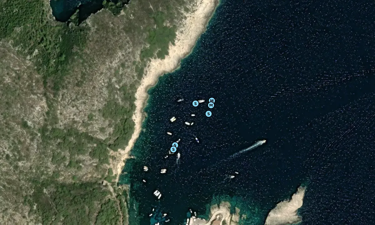 Satelite image of Azure Grotto (moorings)
