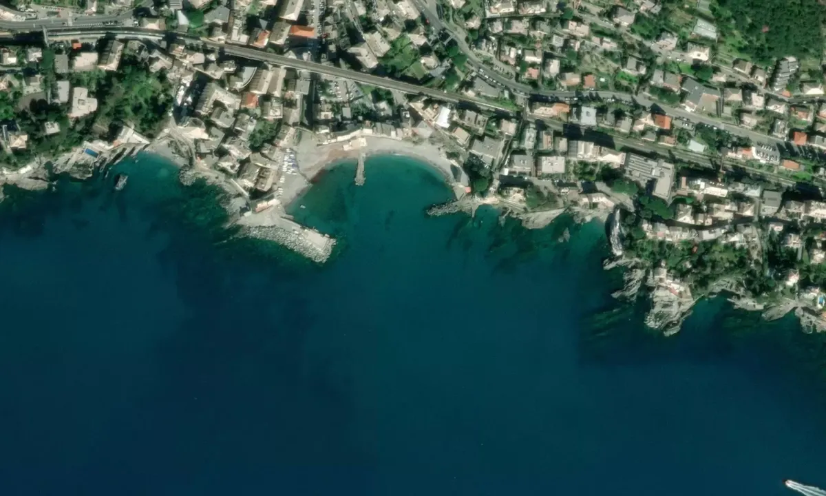 Flyfoto av Baia di Bogliasco