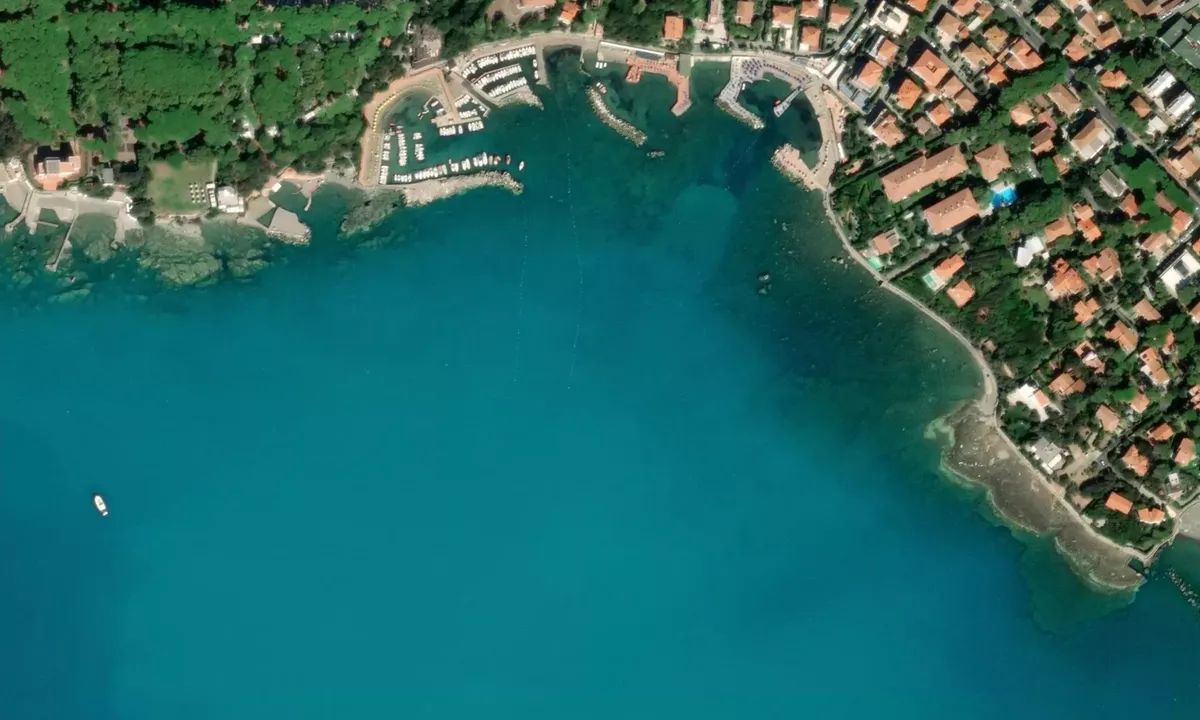 Flyfoto av Baia di Castiglioncello