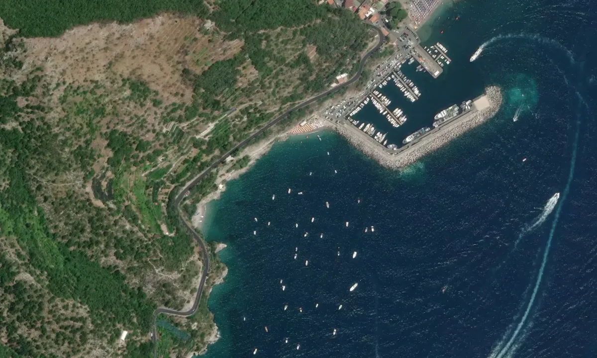 Flyfoto av Baia di Cetara
