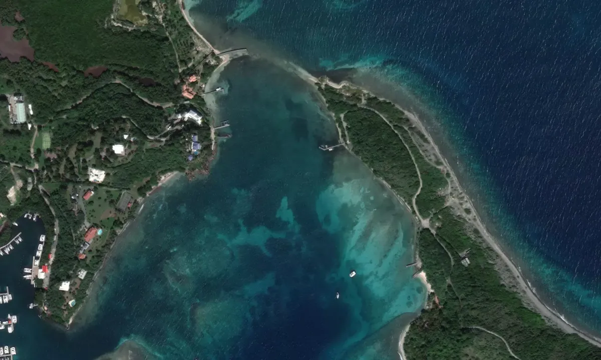 Flyfoto av Ber bay