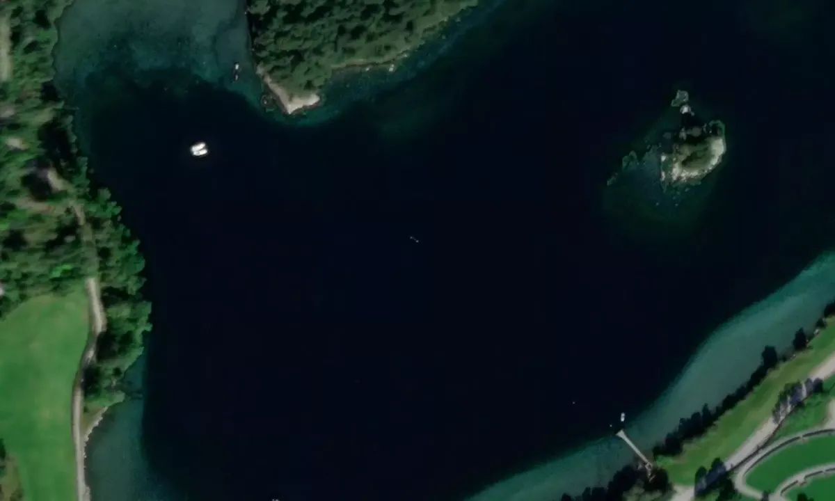 Satelite image of Bogsnesvågen