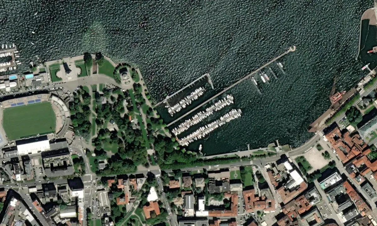 Flyfoto av Bootshafen Como
