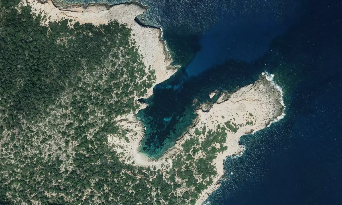 Flyfoto av Cala Aigua Dolça