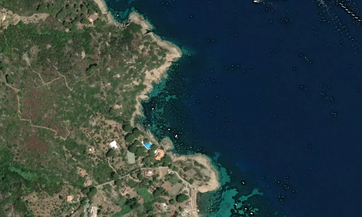Flyfoto av Cala Caletta