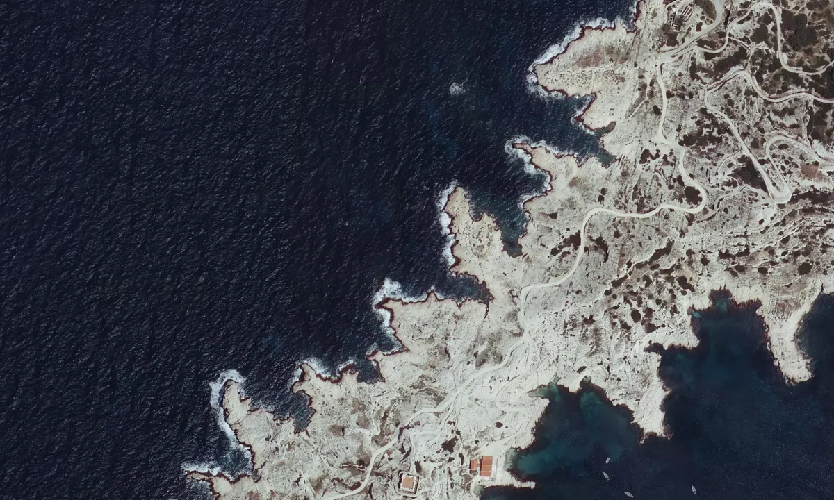 Flyfoto av Calanque Pousterlo