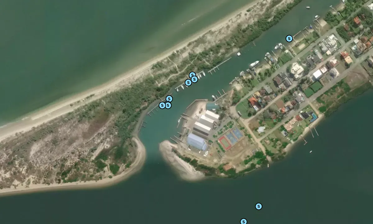 Satelite image of Capri Iate Clube