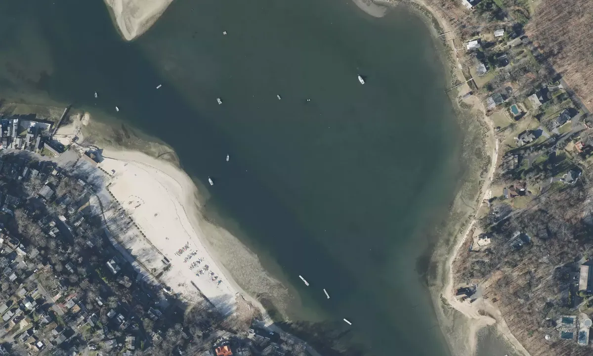 Satelite image of Centerport Harbor