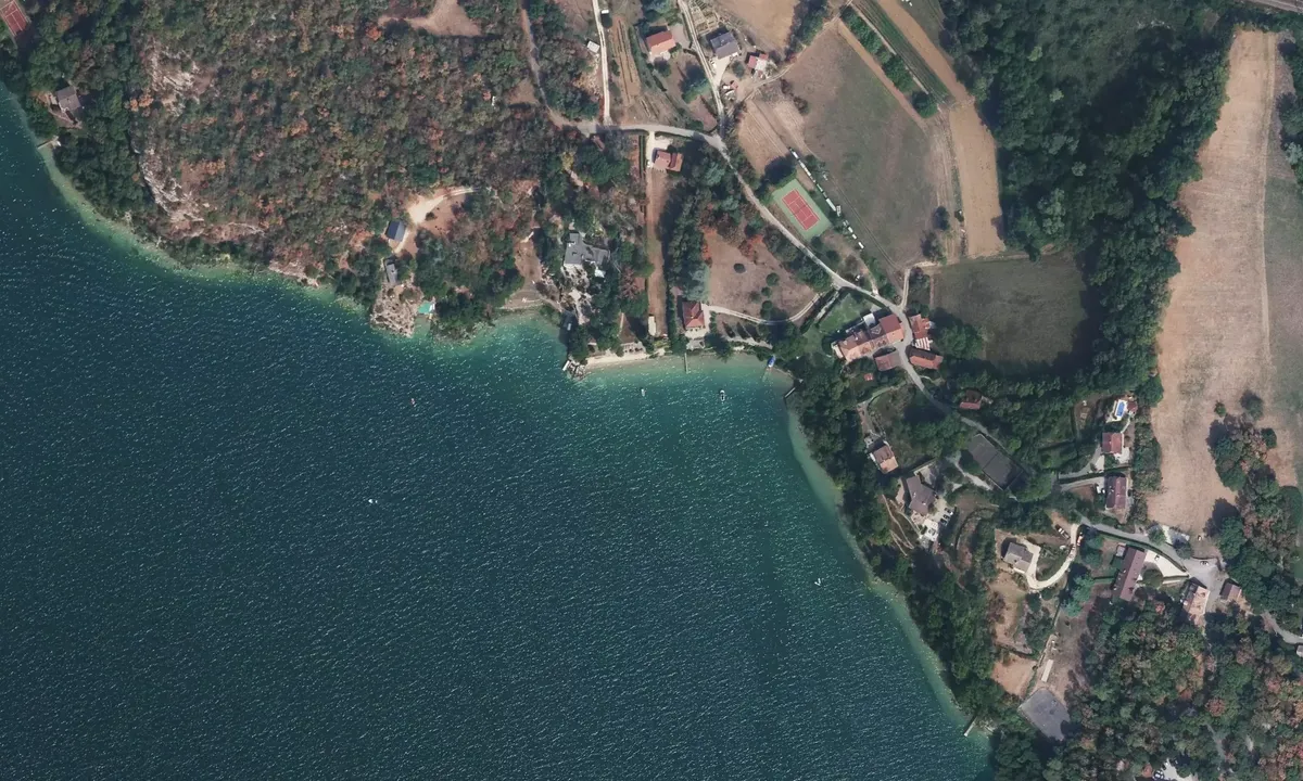 Satelite image of Chatillon