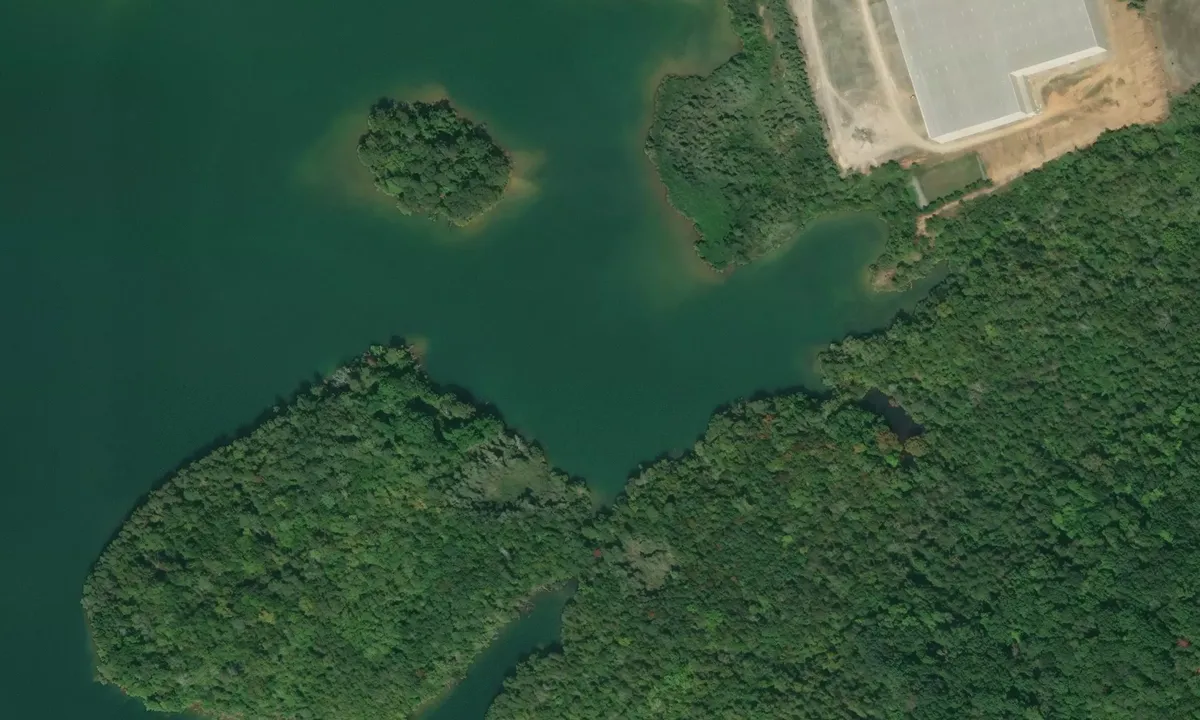 Satelite image of Christensen Yacht