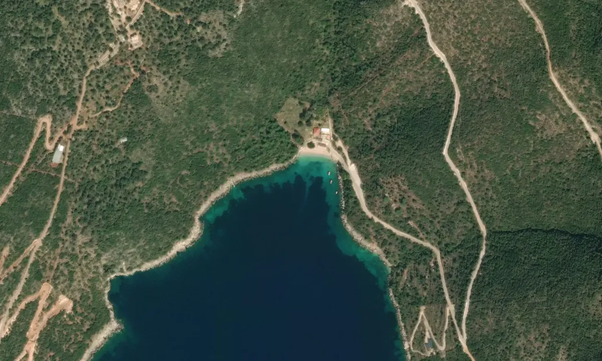 Flyfoto av Chrysospilia