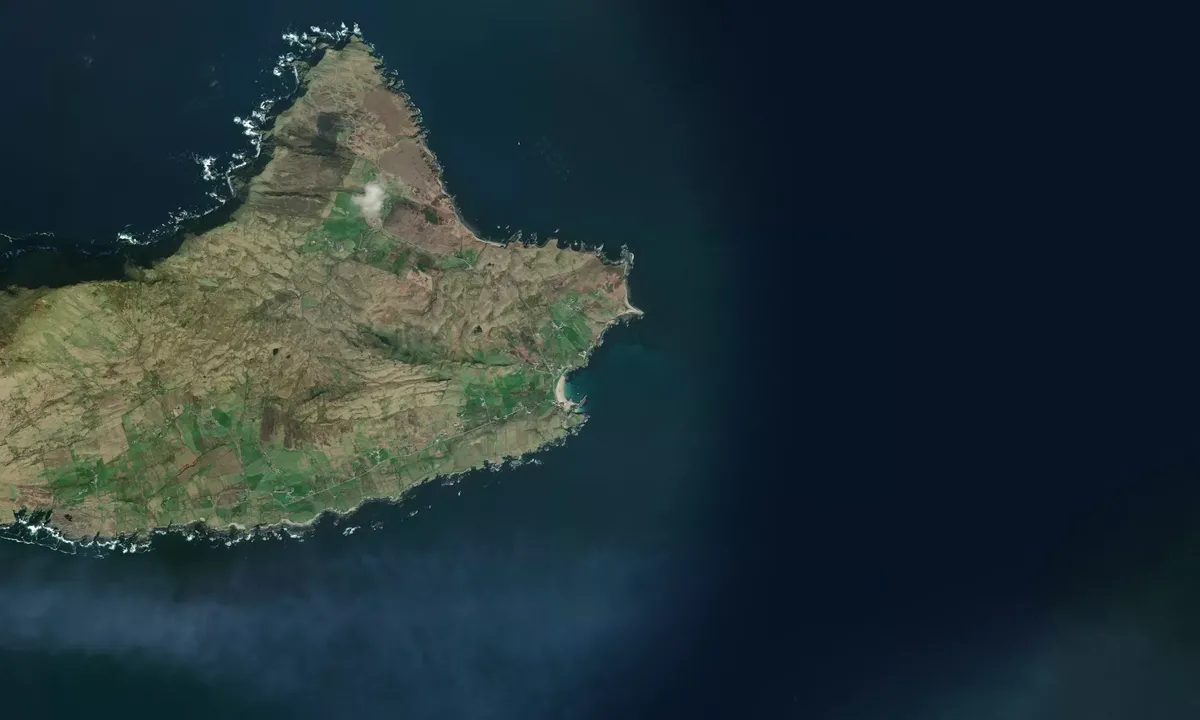 Flyfoto av Clare Island