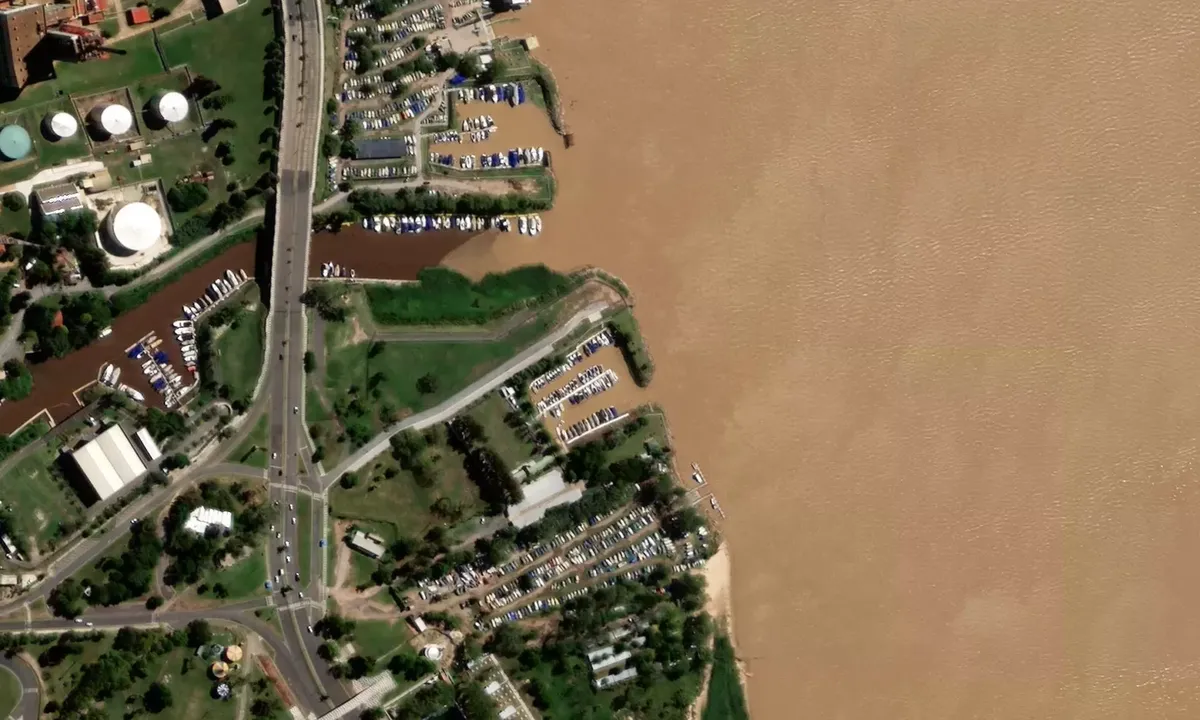 Satelite image of Club Regatas Rosario