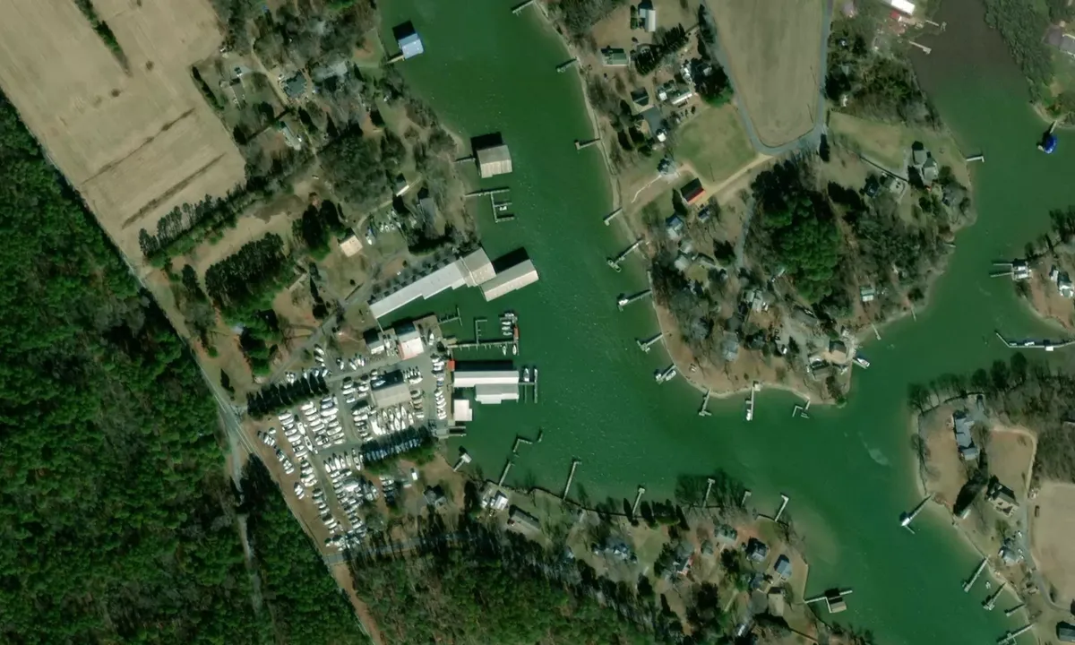 Flyfoto av Coltons Point Marina