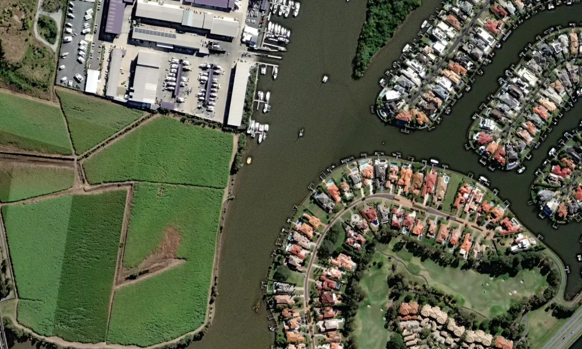Flyfoto av Coomera River