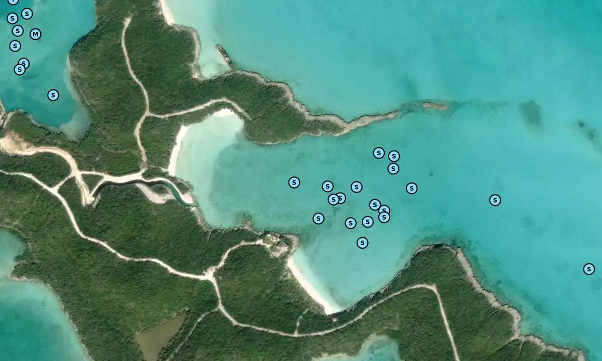 Satelite image of Crab Cay Cove