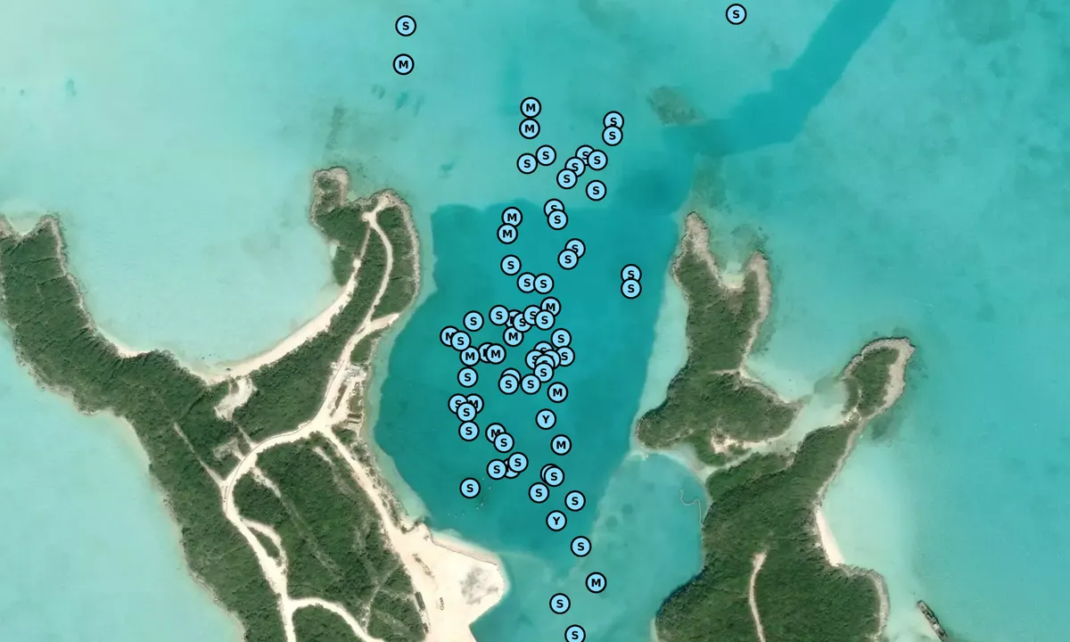 Satelite image of Crab Cay (N)