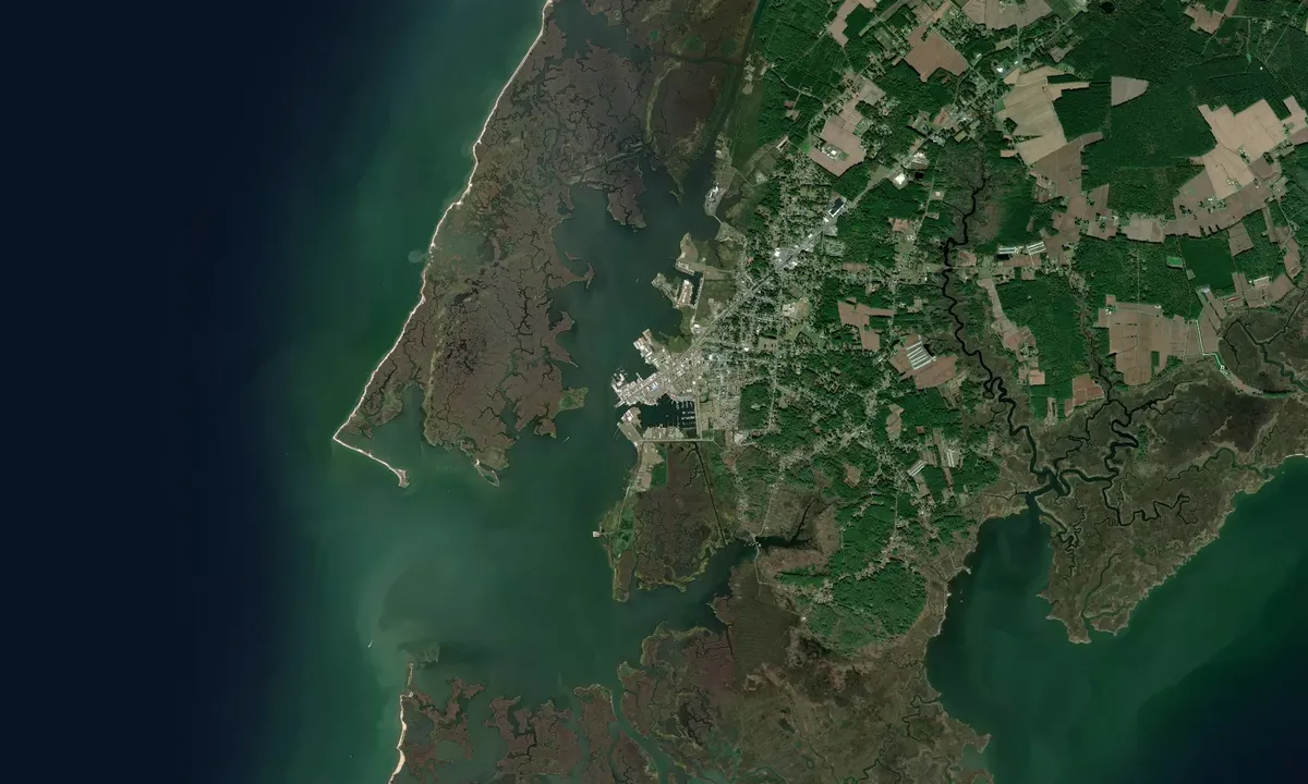 Flyfoto av Crisfield Harbor