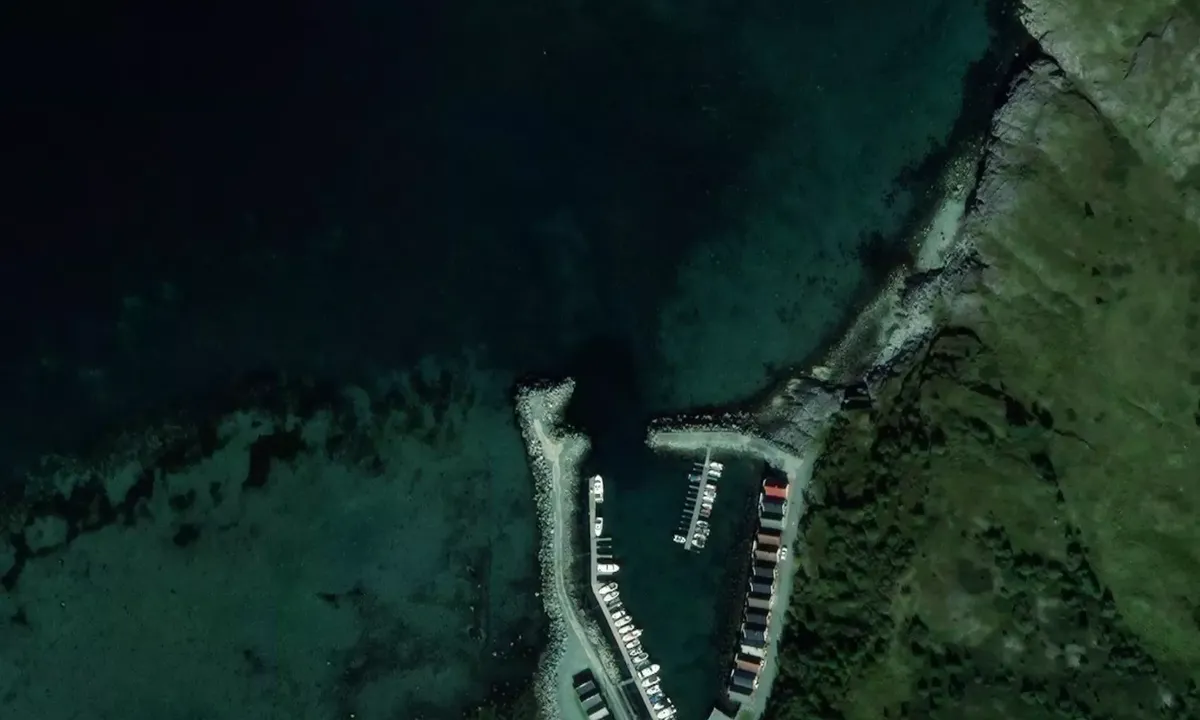 Satelite image of Døsvik Småbåthavn