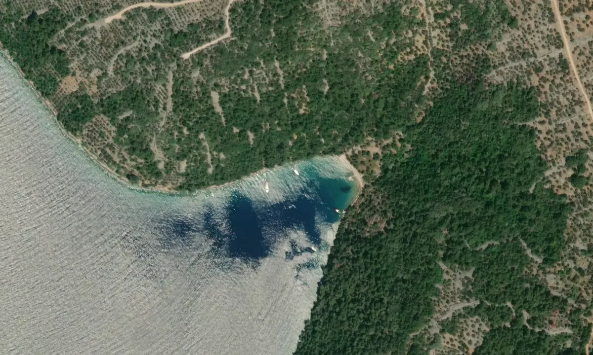 Flyfoto av Draga Nedomisje