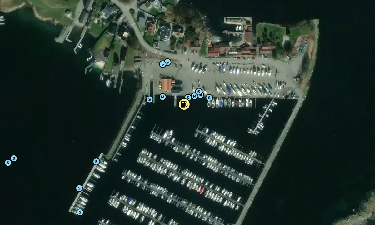 Satelite image of Drivstoff: Lundsvågen båtforening