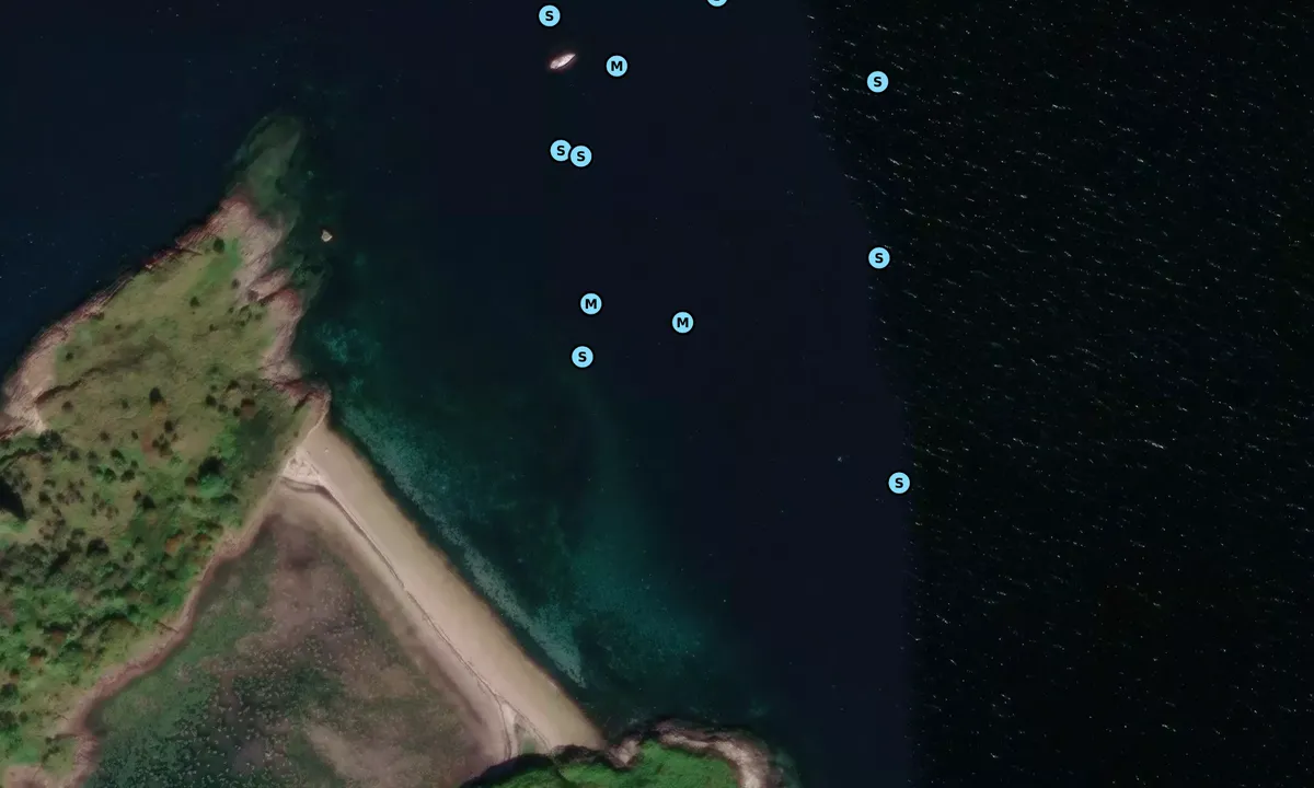 Satelite image of Eilean nan Cloiche