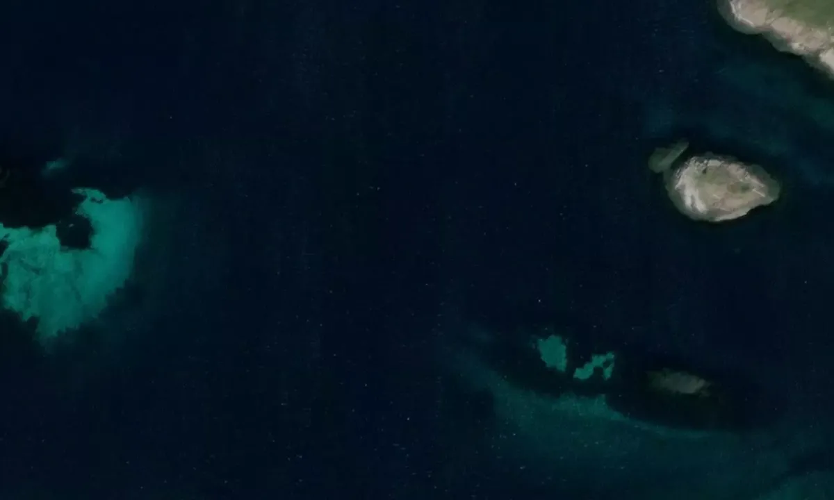 Satelite image of Engøyan