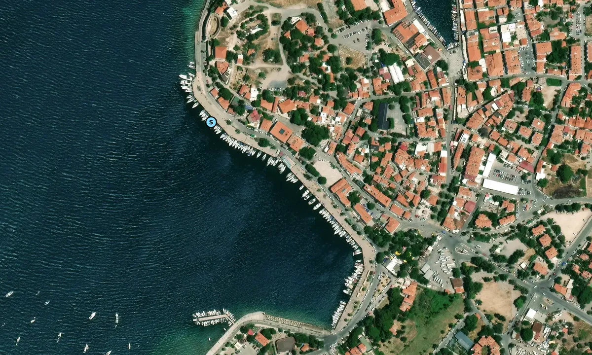 Satelite image of Eski Foca Belediye Marina