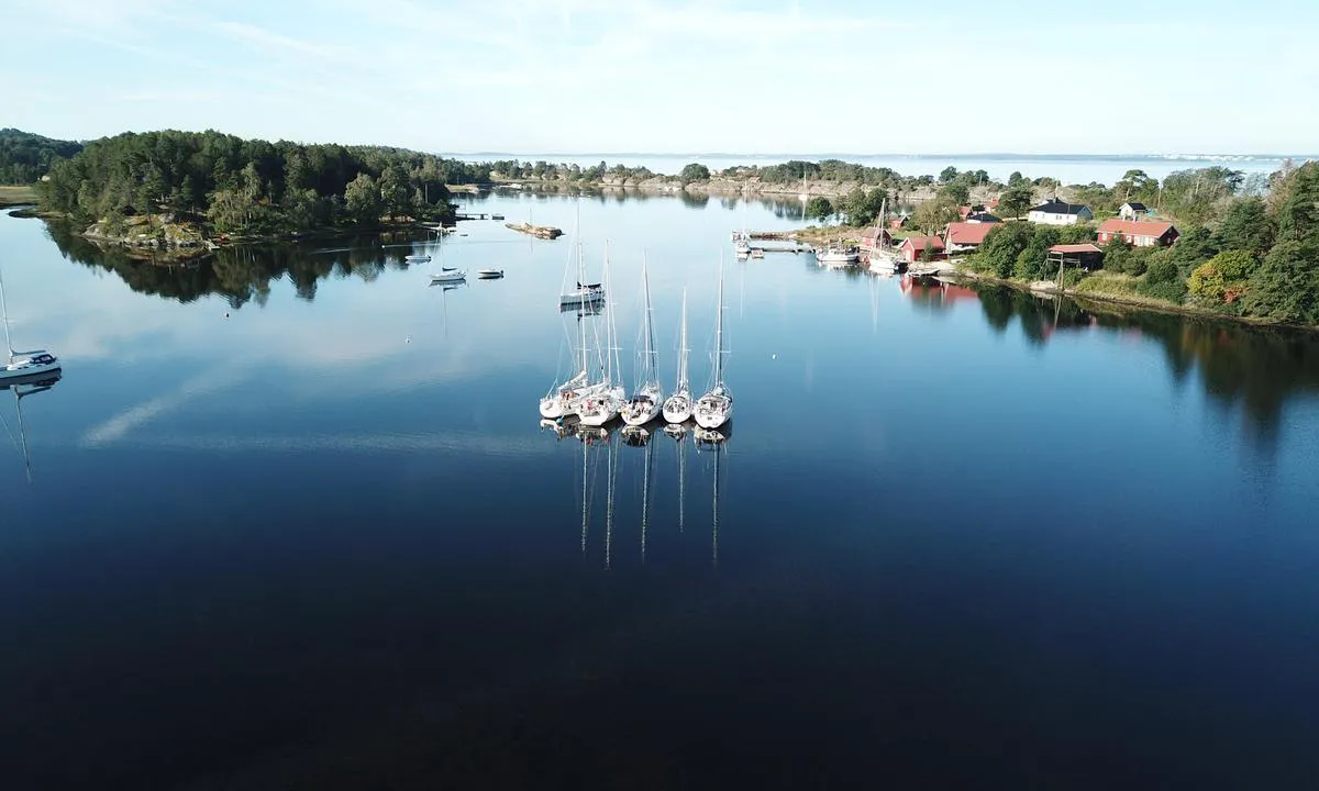 Luftfoto; Evjesund sett fra nord.