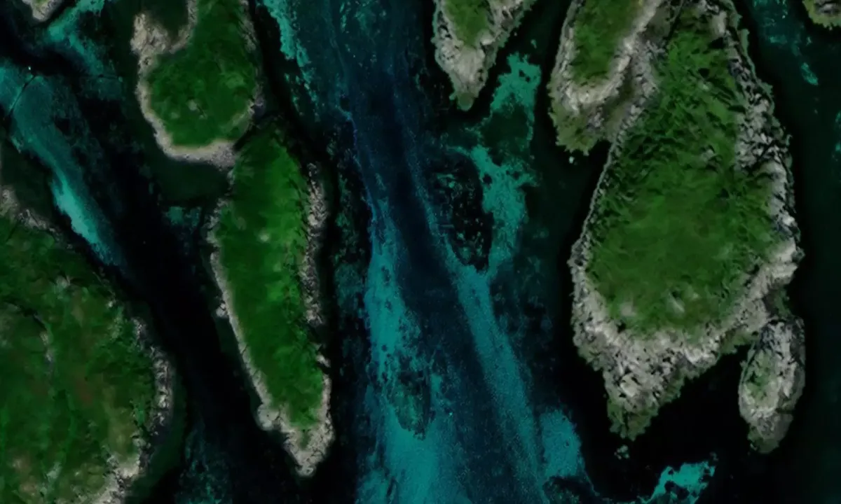 Satelite image of Flatværet