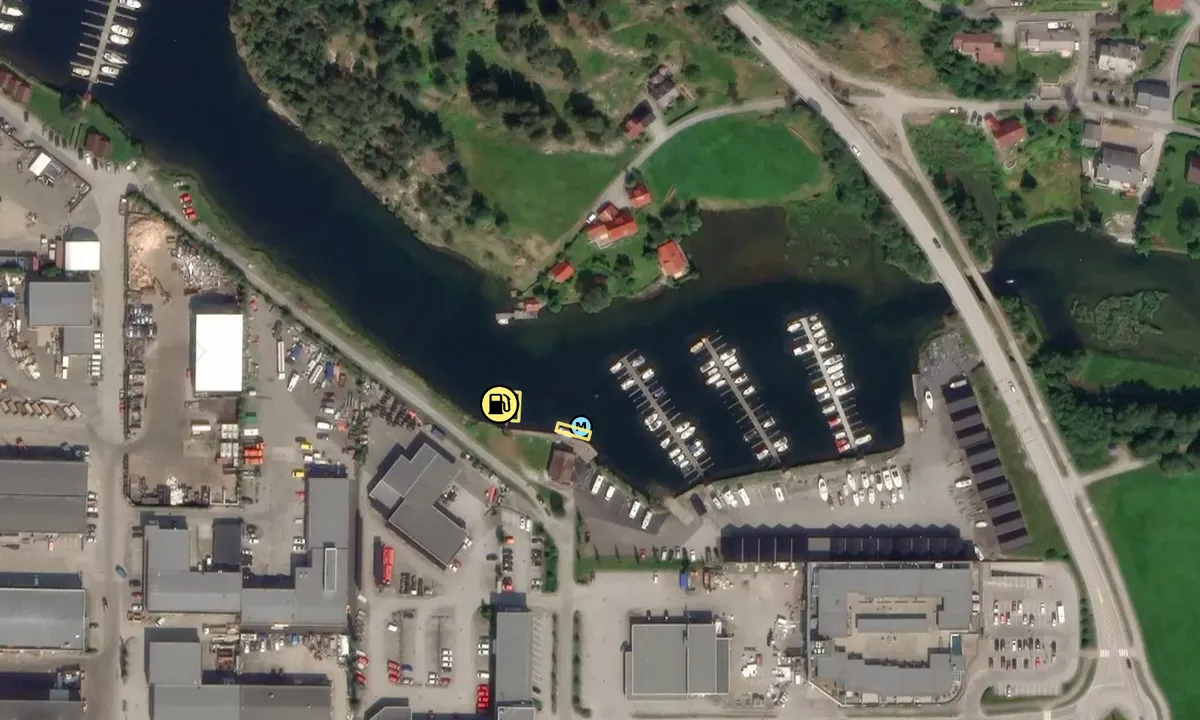 Flyfoto av Førde Båtklubb
