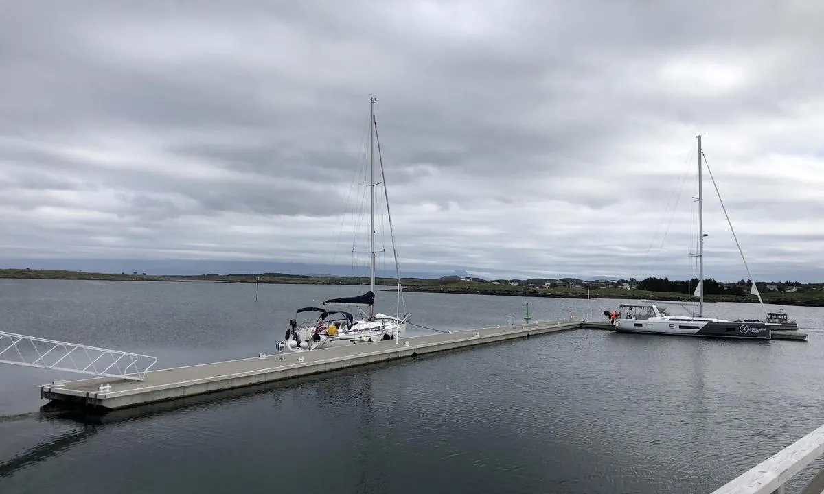 Gardsøya Gjestehavn: Ytre del av gjestehavna.