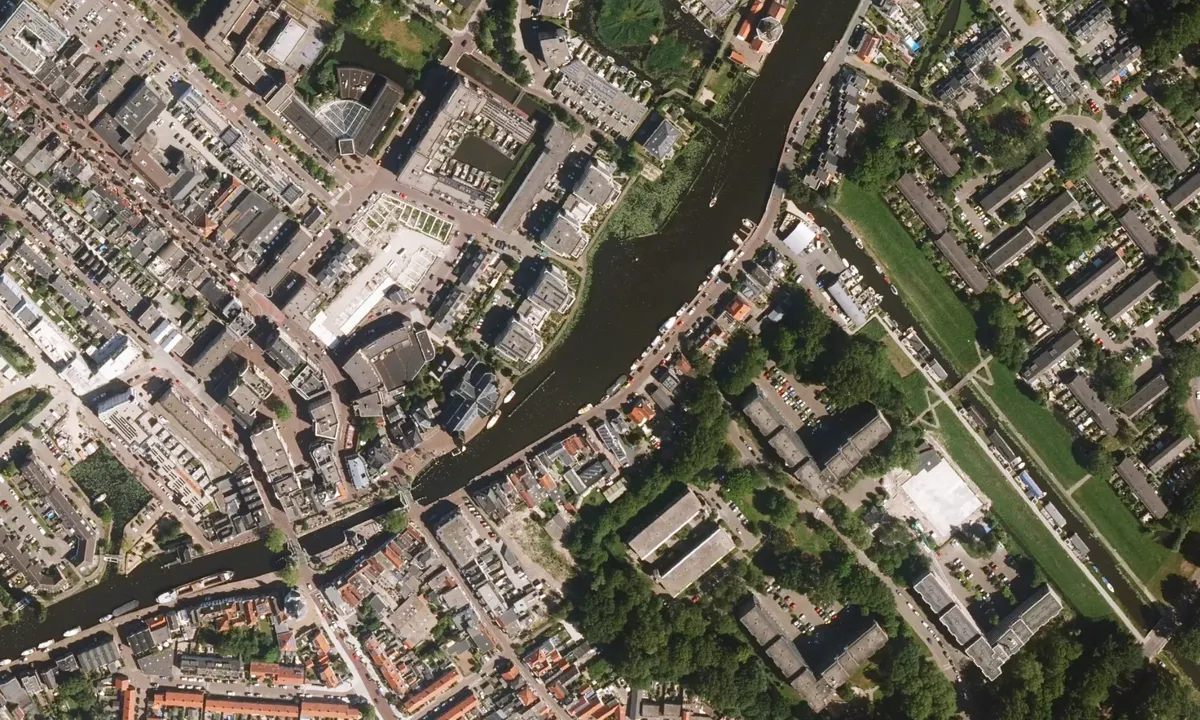 Flyfoto av Gemeentehaven Leidschendam