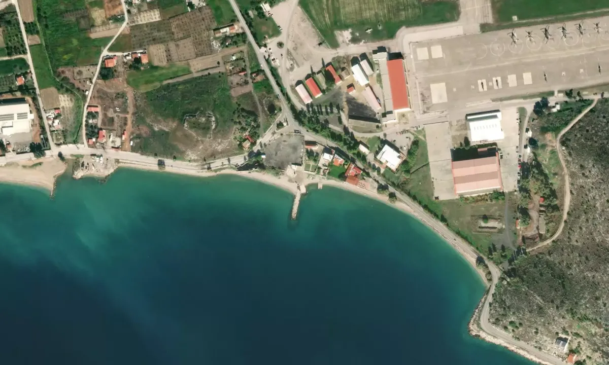 Flyfoto av Γλύστρα Πάχης Μεγάρων