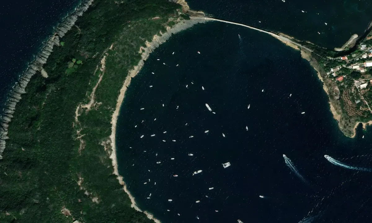 Flyfoto av Golfo di Genito