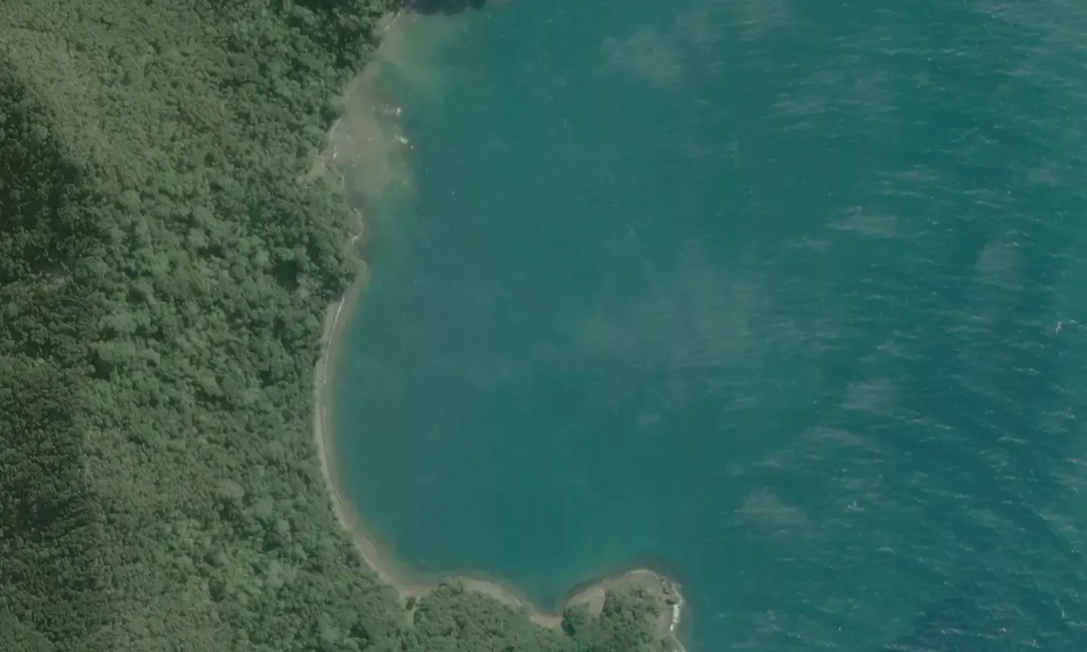 Flyfoto av Graveyard Bay
