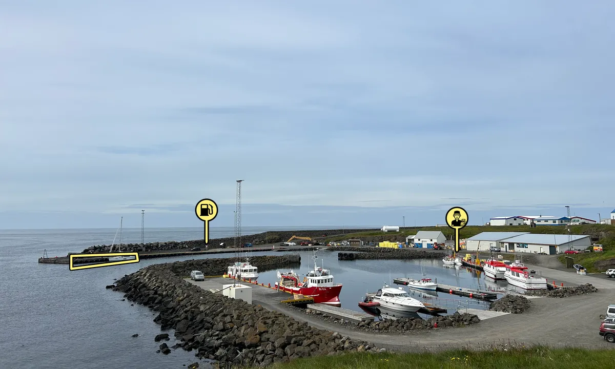 Grimsey: Overview of harbour. Inner harbour to the right, outer harbour with ferry dock, fuel station and mooring possibility for transiting boats.